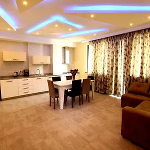 Irakli's Апартаменты